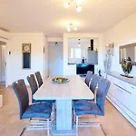 Beau 3 Pieces Avec Jardinet Et Cour, 5 Min Plages Appartement *