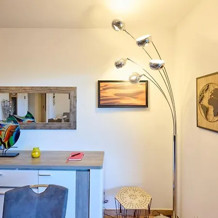 Apartament Beau 3 Pieces Avec Jardinet Et Cour, 5 Min Plages *