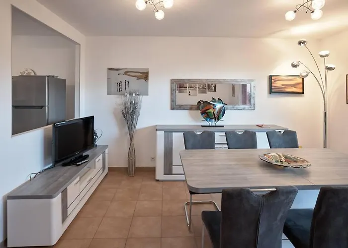 Beau 3 Pieces Avec Jardinet Et Cour, 5 Min Plages Propriano (Corsica)