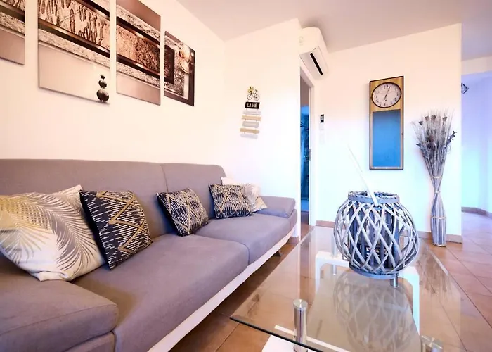 Beau 3 Pieces Avec Jardinet Et Cour, 5 Min Plages Apartment Propriano (Corsica)